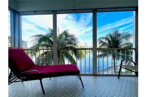 3030 Marcos Dr APT T302, Aventura, FL 33160, - MLS#A11996967