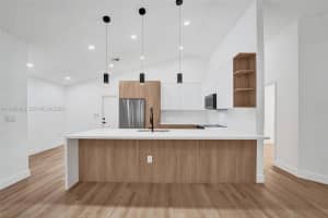 10153 Nw 3rd Ct, Plantation