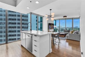 888 Biscayne Blvd APT 812, Miami, FL 33132, - MLS#A11996997