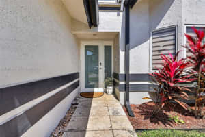 18198 Nw 61st Ct Hialeah, FL 33015 - MLS#A11997022