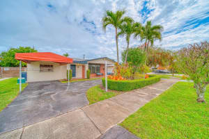 9961 Sw 12th St Miami, FL 33174 - MLS#A11997024