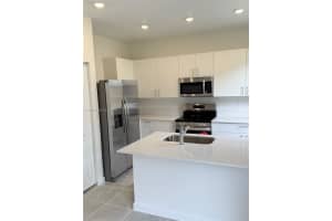 2523 Se 29th St 2523, Homestead