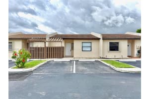 9254 NW 18th St, Pembroke Pines, FL 33024, - MLS#A11997029