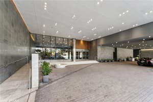 88 SW 7th St Apt 1804, Miami, FL 33130, - MLS#A11997031