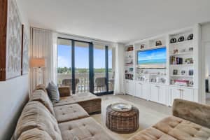 90 Edgewater Dr 625 Coral Gables, FL 33133 - MLS#A11997085