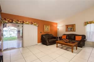709 NW 177th Ave, Pembroke Pines, FL 33029, - MLS#A11997099