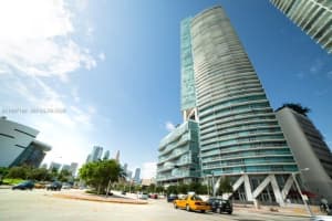 888 Biscayne Blvd 2211, Miami