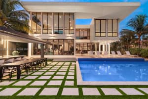 521 Holiday Dr Hallandale Beach, FL 33009 - MLS#A11997176