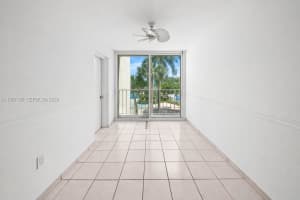 6450 Collins Ave APT 205, Miami Beach, FL 33141, - MLS#A11997180