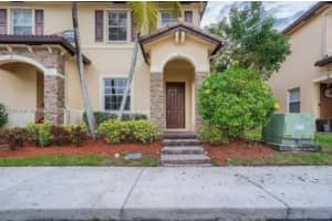 9125 Sw 227th St 1, Cutler Bay