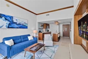 6801 Collins Ave 214 Miami Beach, FL 33141 - MLS#A11997202