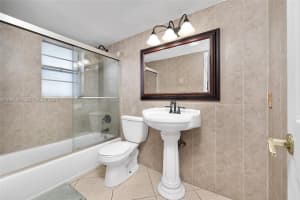 7620 Carlyle Ave APT 204, Miami Beach, FL 33141, - MLS#A11997204