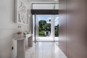 1045 W 47th Ct, Miami Beach, FL 33140, - MLS#A11997211