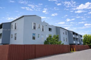 1755 W 60th St D212, Hialeah