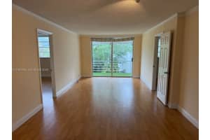 447 NE 195th St APT 309, Miami, FL 33179, - MLS#A11997238