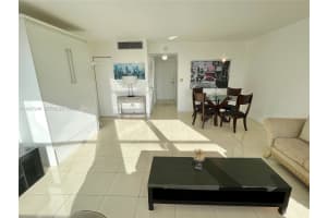 2899 Collins Ave 810 Miami Beach, FL 33140 - MLS#A11997246