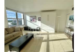 2899 Collins Ave 810 Miami Beach, FL 33140 - MLS#A11997246