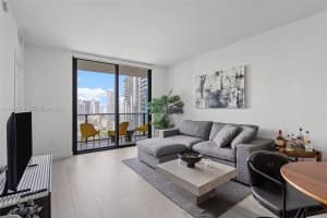 45 SW 9th St Apt 2910, Miami, FL 33130, - MLS#A11997256