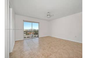 7620 Carlyle Ave APT 606, Miami Beach, FL 33141, - MLS#A11997289