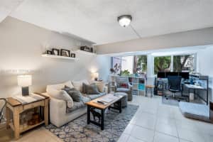 1916 SW 17th Ave APT 34, Miami, FL 33145, - MLS#A11997303