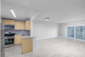 3626 Ne 168th St 502, North Miami Beach