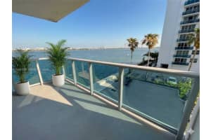 7501 E Treasure Dr 3d, North Bay Village