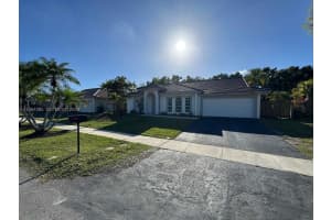 427 Sw 169th Ter Weston, FL 33326 - MLS#A11997395