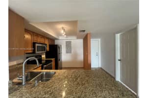 7125 Bay Dr APT 301, Miami Beach, FL 33141, - MLS#A11997419