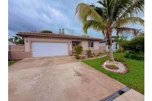 2720 Nw 11th St, Fort Lauderdale