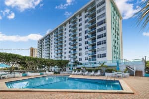 2841 NE 163rd St APT 1002, North Miami Beach, FL 33160, - MLS#A11997465