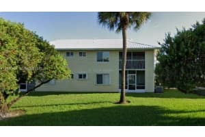 109 Se Village Dr 109, Port Saint Lucie