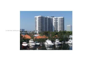 3600 Mystic Pointe Dr 1504, Aventura