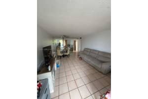 1825 W 44th Pl APT 208, Hialeah, FL 33012, - MLS#A11997502