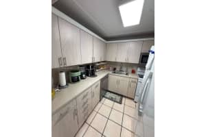 1825 W 44th Pl APT 208, Hialeah, FL 33012, - MLS#A11997502