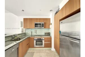 1050 Brickell Ave 2722 Miami, FL 33131 - MLS#A11997503