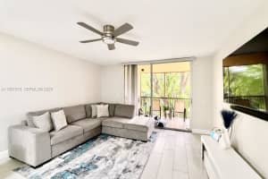 B, 8323 Lake Dr APT 402, Doral, FL 33166, - MLS#A11997518