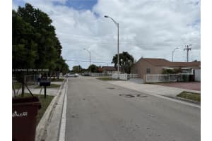 671 NE 1st Pl, Hialeah, FL 33010, - MLS#A11997520