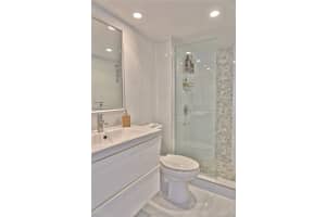 5555 Collins Ave APT 5F, Miami Beach, FL 33140, - MLS#A11997529