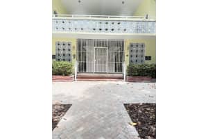 655 Meridian Ave 2, Miami Beach