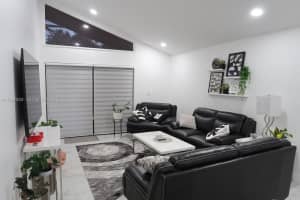 1717 Nw 72nd Ave 67, Plantation