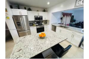 721 SW 69th Ave, Pembroke Pines, FL 33023, - MLS#A11997563