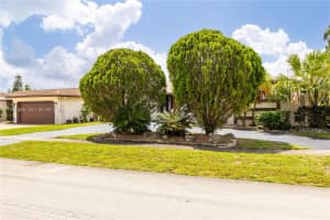 11500 NW 42nd St, Sunrise, FL 33323, - MLS#A11997568