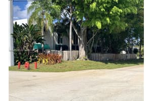 690 SE 23rd Ave APT 4, Pompano Beach, FL 33062, - MLS#A11997585
