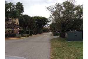 B, 8353 Lake Dr APT 301, Doral, FL 33166, - MLS#A11997592