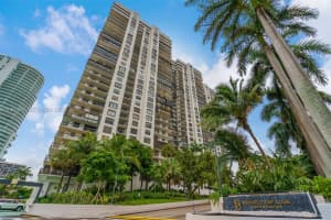 2333 Brickell Ave 1109, Miami