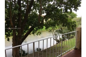 9375 Fontainebleau Blvd APT L209, Miami, FL 33172, - MLS#A11997604