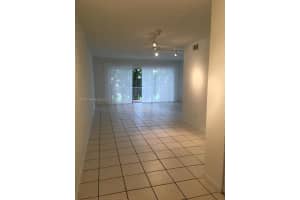 9375 Fontainebleau Blvd APT L209, Miami, FL 33172, - MLS#A11997604