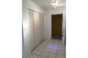 9375 Fontainebleau Blvd APT L209, Miami, FL 33172, - MLS#A11997604