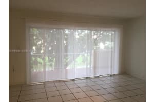 9375 Fontainebleau Blvd APT L209, Miami, FL 33172, - MLS#A11997604