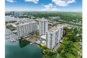2750 NE 183rd St APT 801, Aventura, FL 33160, - MLS#A11997641